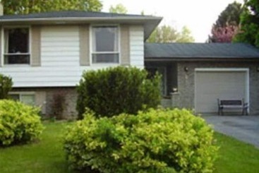 هتل Niagara On The Lake Furnished Rentals