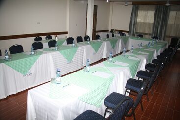 هتل Pavilion Holiday Resort