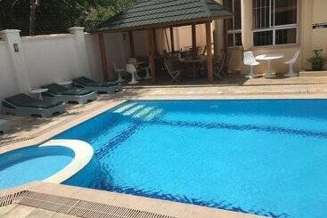 هتل Pavilion Holiday Resort