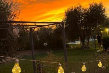 هتل Podere Montecorno