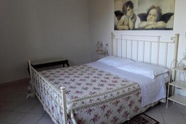 هتل Residence Terra Dei Santi Country House
