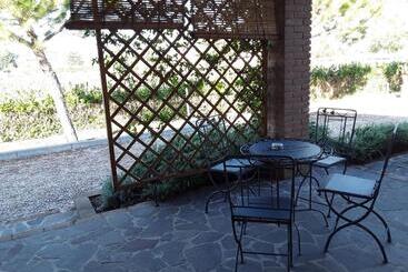هتل Residence Terra Dei Santi Country House