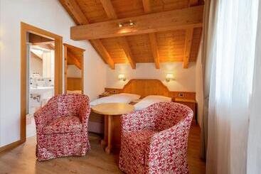 هتل Villa Eden