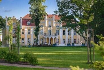 Relais & Châteaux Hotel Quadrille   Adults Only