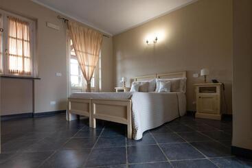 هتل Albergo La Luna
