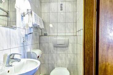 Hotel Alt Montjoie