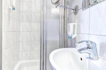 Hotel Alt Montjoie