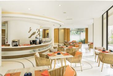 酒店 Bandara Phuket Beach Resort