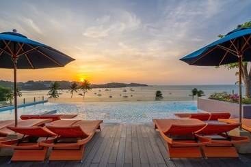 酒店 Bandara Phuket Beach Resort