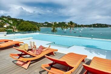酒店 Bandara Phuket Beach Resort