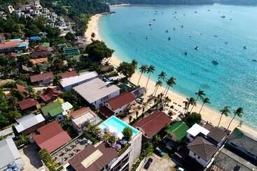 酒店 Bandara Phuket Beach Resort