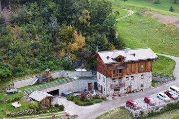 هتل Chalet Val Di Rabbi