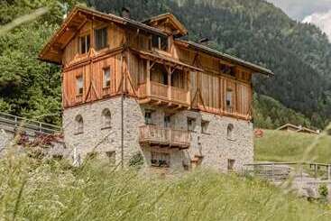 هتل Chalet Val Di Rabbi