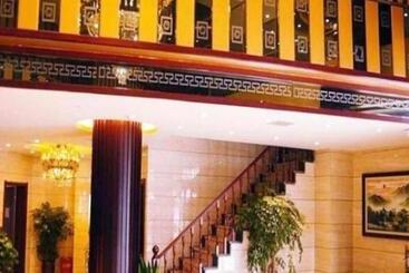 هتل Greentree Inn Jiangxi Yingtan Railway Station Square Business