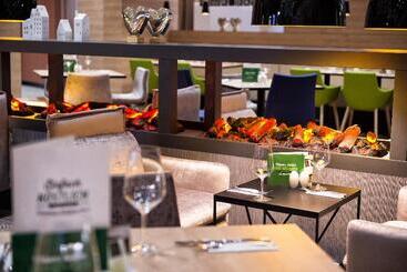 هتل Holiday Inn Frankfurt Airport, An Ihg