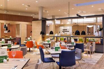 هتل Holiday Inn Frankfurt Airport, An Ihg