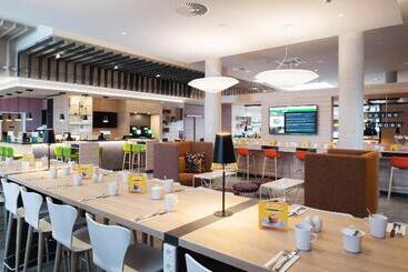 هتل Holiday Inn Frankfurt Airport, An Ihg