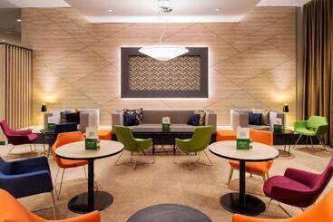 هتل Holiday Inn Frankfurt Airport, An Ihg