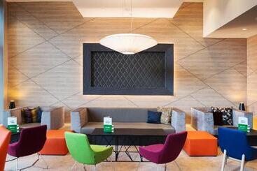 هتل Holiday Inn Frankfurt Airport, An Ihg