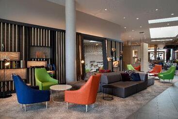 هتل Holiday Inn Frankfurt Airport, An Ihg
