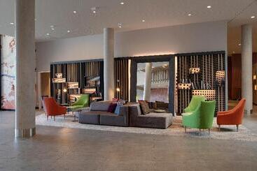 هتل Holiday Inn Frankfurt Airport, An Ihg