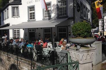 Horchem Hotel Restaurant Café Bar