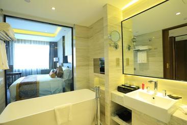 Bavaria Regent Hotel Hailar