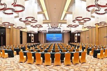 هتل Changsha Longhua International