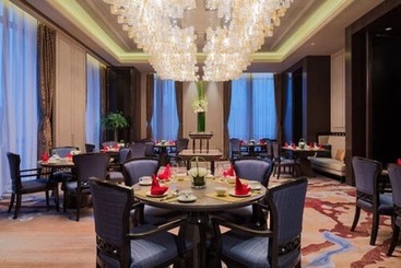 هتل Wanda Realm Jingzhou