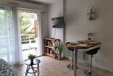 Appartement Charmant Avec Balcon, Proche Centre De Capbreton, Parking Inclus   Fr 1 239 941 - Capbreton