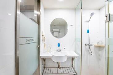 Hanting Hotel Shenzhen Tai An Metro Station