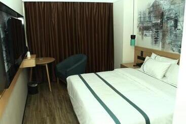 هتل City Comfort Inn Shenyang Olympic Sports Center Wanda Plaza