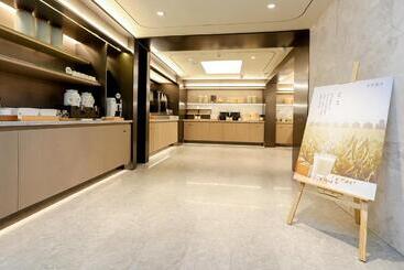 Ji Hotel Chongqing Jiefangbei Pedestrian Street Minsheng Road