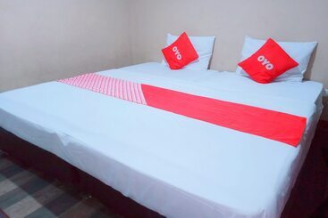 هتل Putri Gading 2 By Oyo Rooms