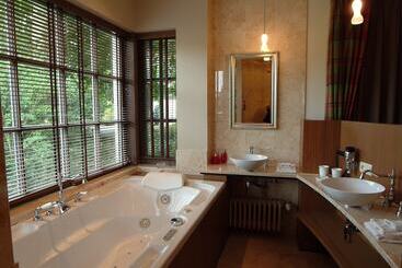 Charmehotel Manoir Ogygia