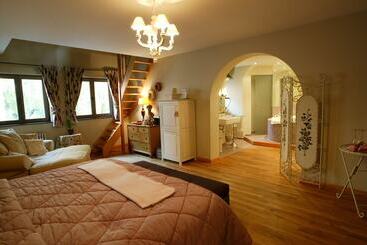 Charmehotel Manoir Ogygia