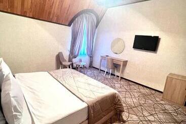 هتل Cinema Boutique