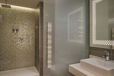 هتل Four Points By Sheraton Oran