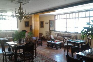 هتل Montes Blancos