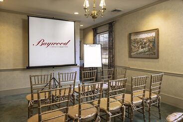 هتل Baywood Conference Center