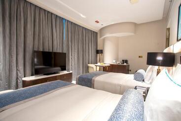 Century Marina Hotel   Lusail