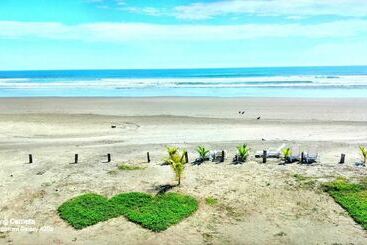 هتل Sambo Mambo Beach