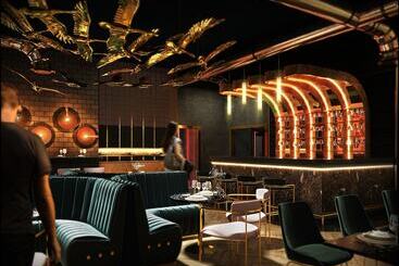 The House Hotel Al Khiran