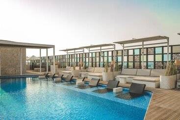 The House Hotel Al Khiran