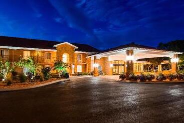 هتل Best Western Plus Cedar City