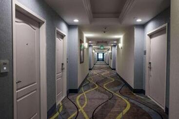 هتل Best Western Plus Gardena Los Angeles Inn & Suites