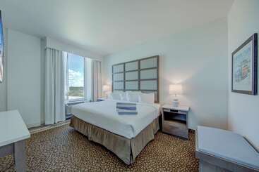 هتل Best Western Premier   The Tides