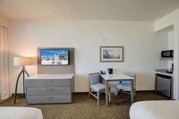 ホテル Best Western Premier   The Tides