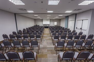 בית מלון כפרי Blue Tree Towers Valinhos