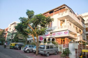 هتل Chitra Katha  A Story Per Stay